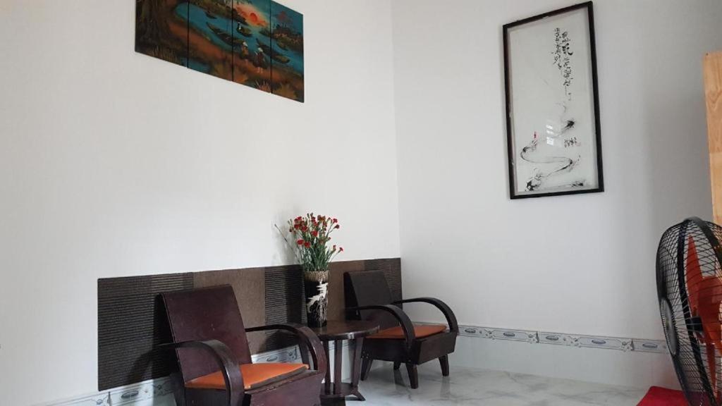 Hoa Lan Motel & Homestay Giong Tu Dien Exterior foto